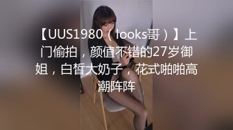  小情侣 想不想被插 想 好想 漂亮女友在打游戏被振动棒伺候 求操 后入输出 身材不错大奶子小翘臀