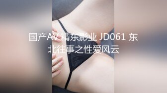 看简见有你需要的！巨乳43岁阿姨在她家客厅沙发上69式女上各种干