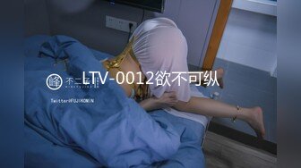 【新片速遞】  偷窥漂亮少妇嘘嘘 尿尿很急 逼逼很黑 人美逼找罪 