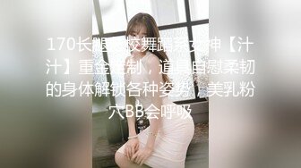 童颜巨乳小婊妹，激情性爱啪啪啪，全程露脸跟小哥玩69口交大鸡巴舔弄骚穴