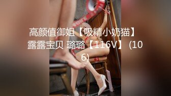 蓝色头发外围妹子近距离口交舔屌扶着小腰后入抽插骑乘人肉