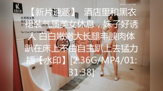 漂亮少妇吃鸡 心太荒了 不行 这个刺激 儿子在旁边写作业 就耐不住给叔叔吃鸡鸡 教育工作做的不错