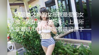 家庭网络摄像头TP年轻小夫妻 老公很卖力老婆却忙着玩手机 各种体位对白清晰有趣