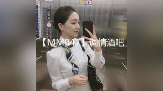  小情侣 啊啊好舒服 老公鸡鸡太大了 啊啊 老公真的好爽啊 开档黑丝女友被无套输出