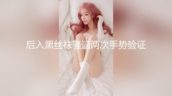 出道音乐歌手【热鲨】，直播间唱起优美的歌声，介绍自己是一名歌手 专辑已经录好就是没有钱发行，致敬她！