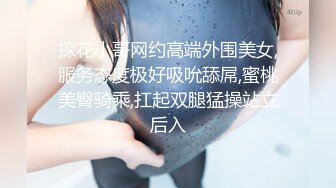 【新速片遞】 学校女厕偷拍绿衣卷发美女❤️干净肥美馒头逼