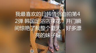 微胖女神露脸来袭，跟狼友互动撩骚精彩小秀